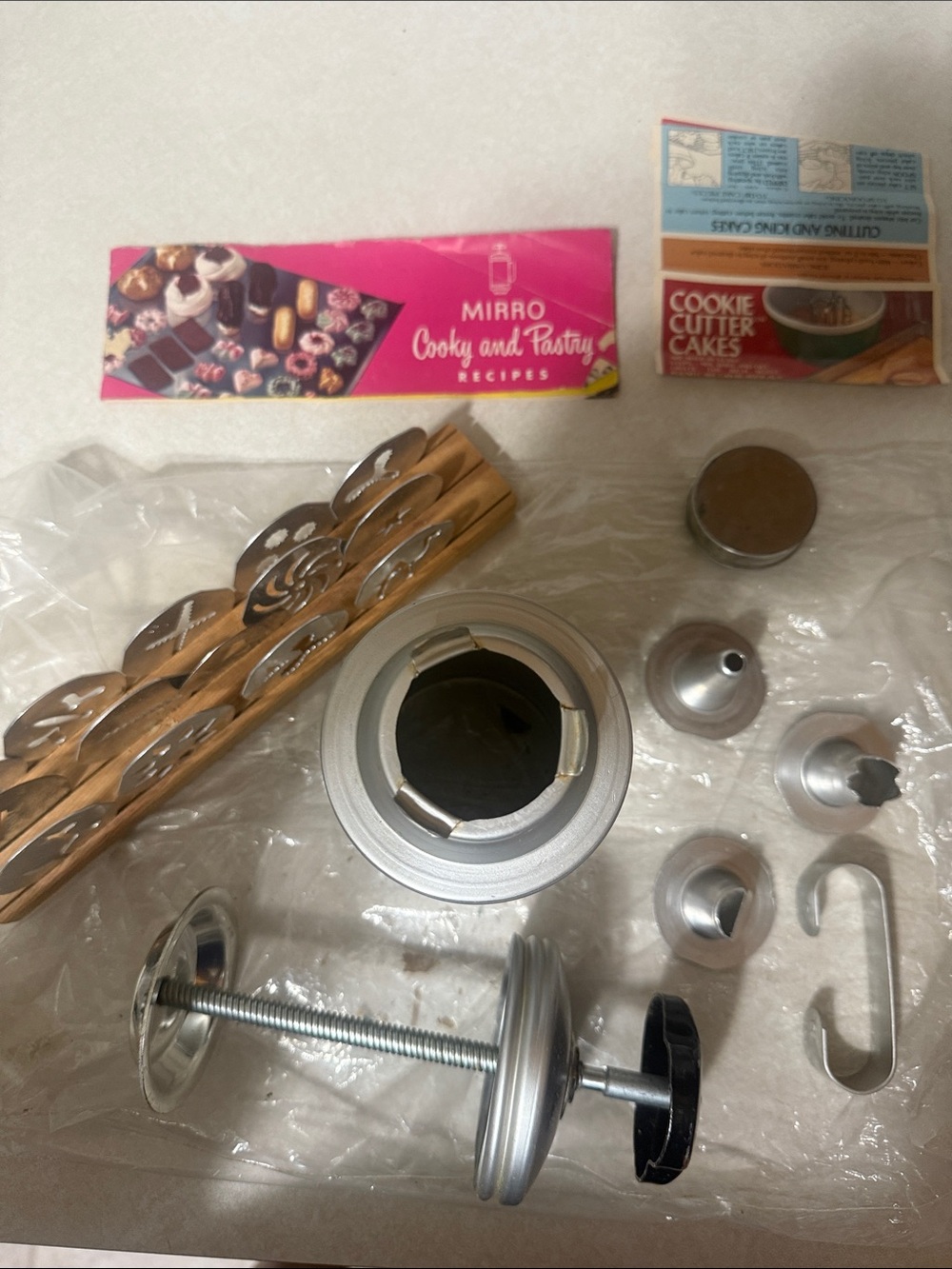 Mirro cooky and pastry press